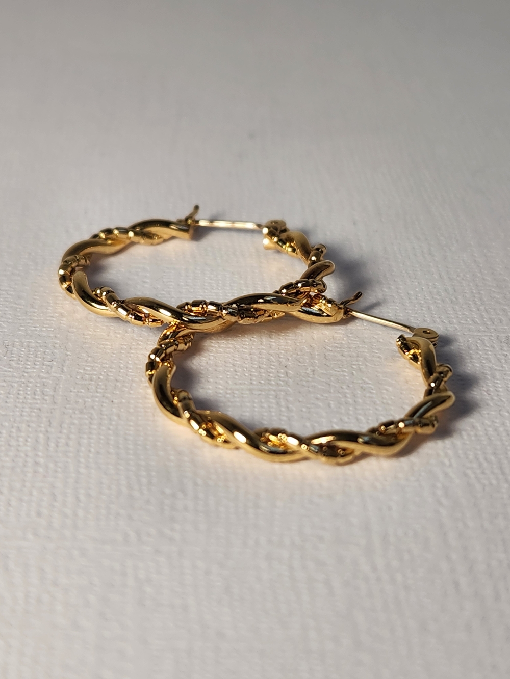 Very VTG 10K Gold Timeless Twisted Textured Rope Hoop Earrings 4.79g